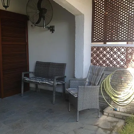 Mikiverna Family House Apartment