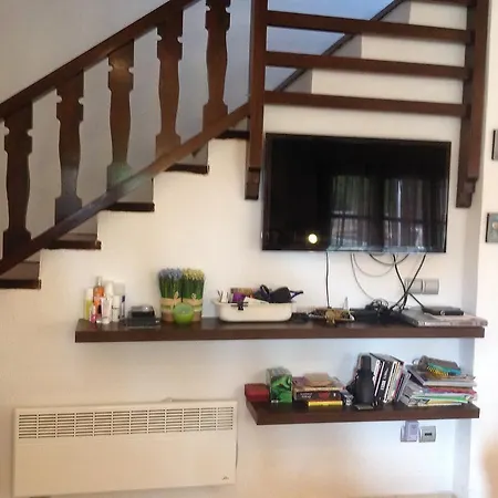 Mikiverna Family House