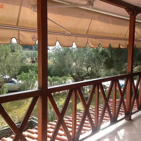 Mikiverna Family House *